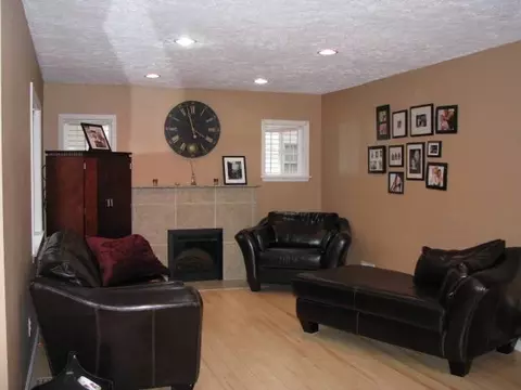 403 E Hoffman Ave, Spokane, WA 99207 photo 2