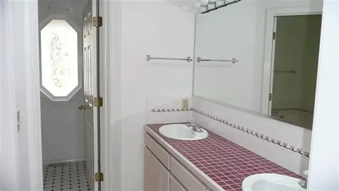 2011 E 30th Ave, Spokane, WA 99223 photo 8