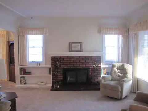 1011 E 17th Ave, Spokane, WA 99203 photo 2