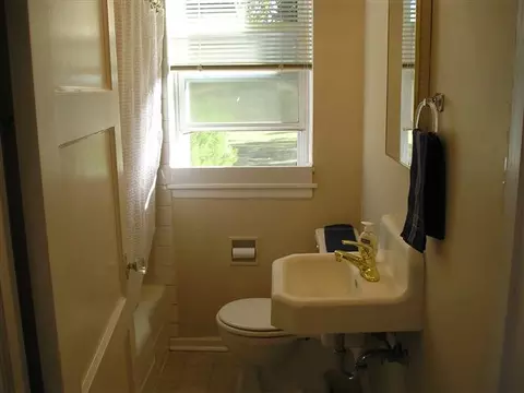 1018 E 40th, Spokane, WA 99223 photo 8