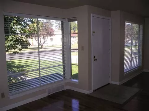 1018 E 40th, Spokane, WA 99223 photo 2