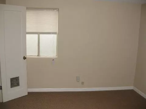 2424 E Longfellow Ave, Spokane, WA 99207 photo 6