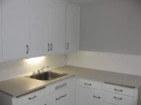2424 E Longfellow Ave, Spokane, WA 99207 photo 2