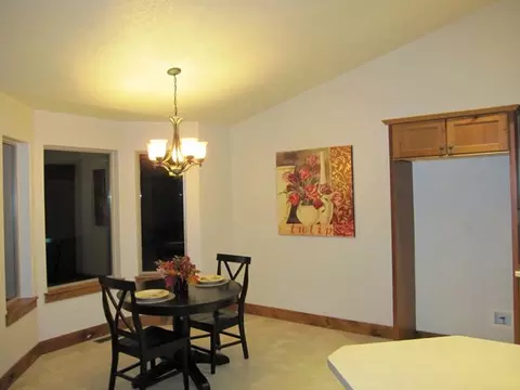 1207 E Carlson Ct, Spokane, WA 99208 photo 4