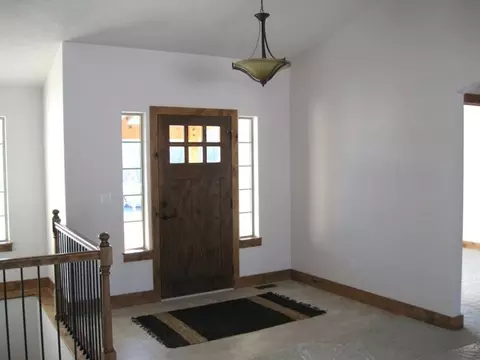 1207 E Carlson Ct, Spokane, WA 99208 photo 2