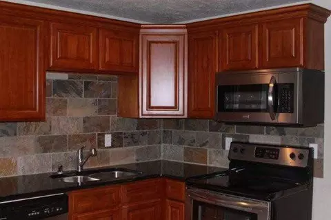 383 E 7th Ave, Spokane, WA 99202 photo 2