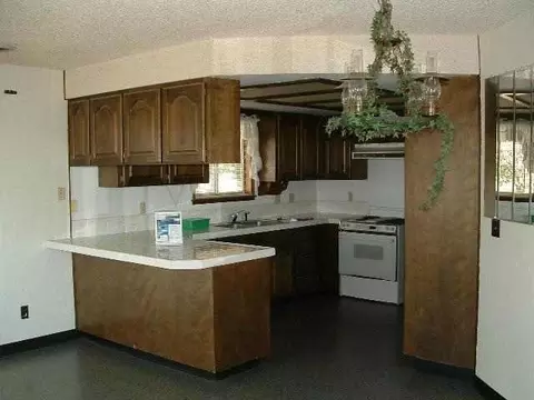 910 S Booker, Othello, WA 99344 photo 2
