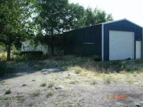 607 S Hanson Loop Rd, Burbank, WA 99323 photo 1