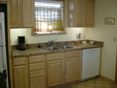 806 N 12th, Pasco, WA 99301 photo 2