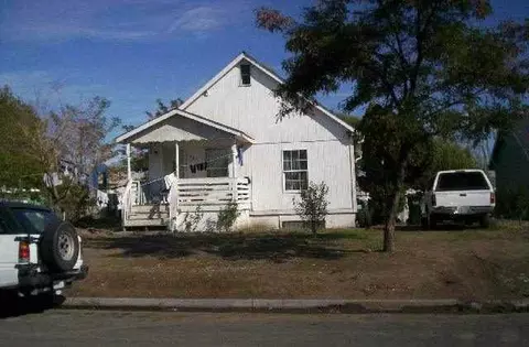 907 S 4th Ln, Pasco, WA 99301 photo 1