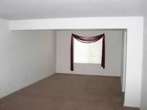 8307 Wrigley Dr, Pasco, WA 99301 photo 5