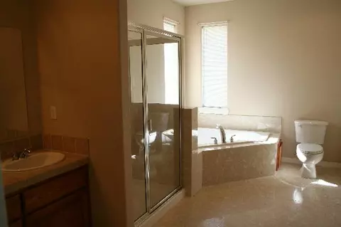 3804 Adobe, Pasco, WA 99301 photo 3