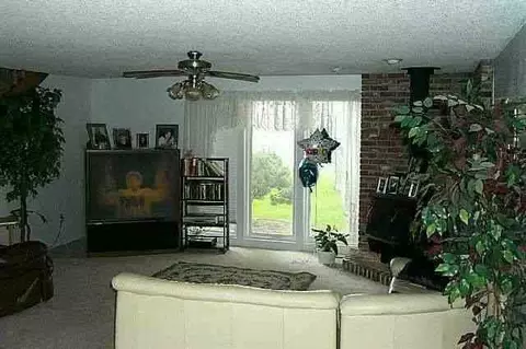 2097 Hanson Loop Rd, Burbank, WA 99323 photo 2