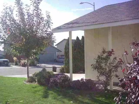 6407 W Fenway Dr, Pasco, WA 99301 photo 1