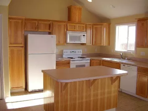 5904 Taft Dr, Pasco, WA 99301 photo 1