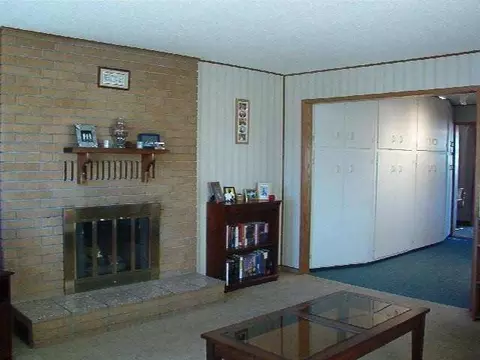 825 Elm, Othello, WA 99344 photo 2