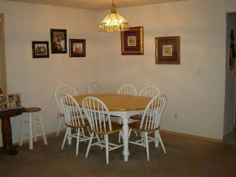 8604 Studebaker Dr, Pasco, WA 99301 photo 2