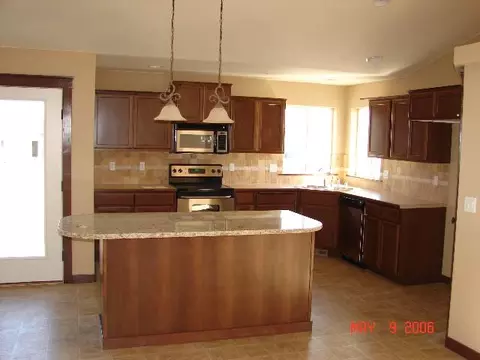 8219 Hudson, Pasco, WA 99301 photo 4