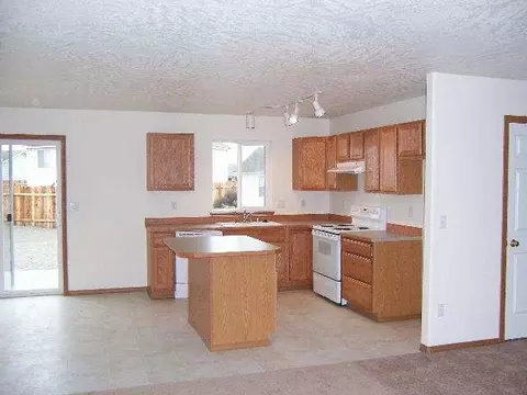 417 Broadway Pl, Pasco, WA 99301 photo 1