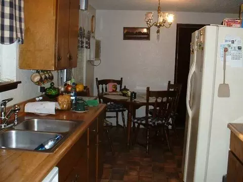 111 East St, Granger, WA 98932 photo 4