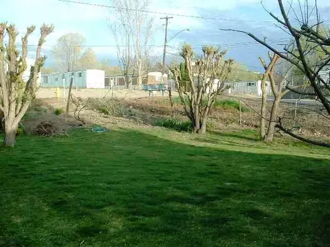 111 East St, Granger, WA 98932 photo 6