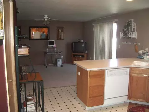 6415 Comiskey, Pasco, WA 99301 photo 4