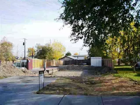1023 S 5th Ave, Pasco, WA 99301 photo 1