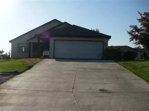 143 Bellerive Ln, Pasco, WA 99301 photo 1