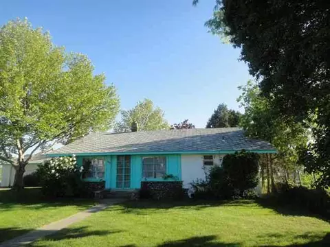 404 E Washington, Pasco, WA 99301 photo 1