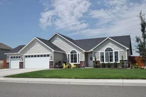 4507 Laredo Dr, Pasco, WA 99301 photo 1