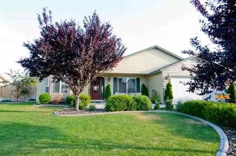 5816 Taft Dr, Pasco, WA 99301 photo 1