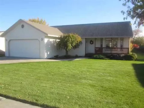4208 Meadow View Dr, Pasco, WA 99301 photo 1