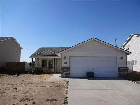1216 N Beech Ave, Pasco, WA 99301 photo 1