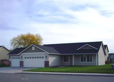 4104 Laredo Dr, Pasco, WA 99301 photo 1