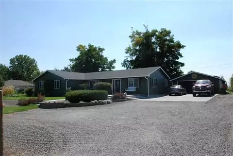 226 E Sunset Dr, Burbank, WA 99323 photo 1