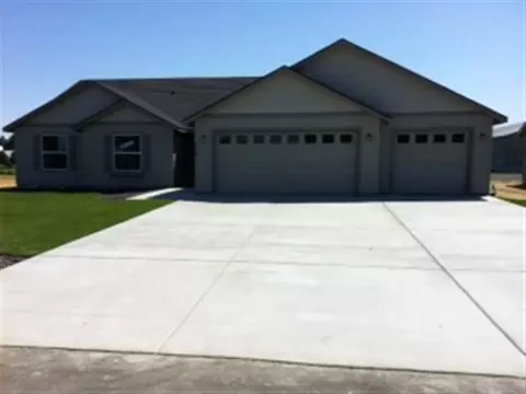 7810 Ruby Ct, Pasco, WA 99301 photo 1