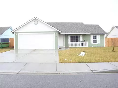 905 N Cedar Ave, Pasco, WA 99301 photo 1