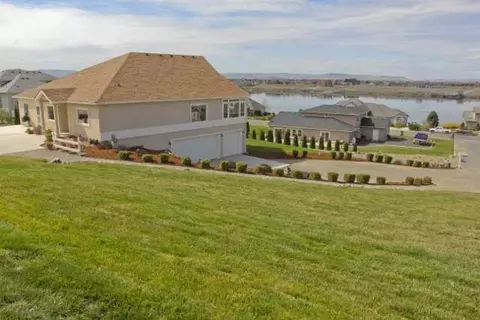 83 Ridgeview Dr, Pasco, WA 99301 photo 1