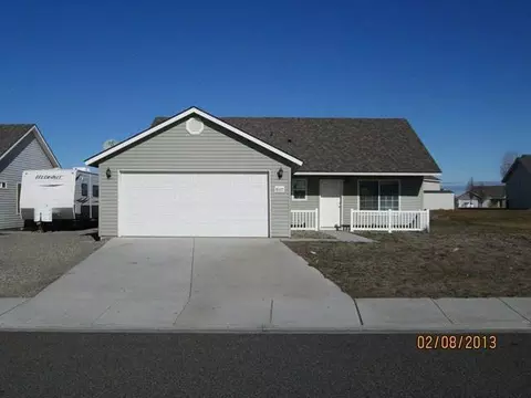 8005 Canyon Dr, Pasco, WA 99301 photo 1