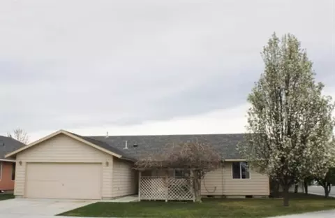 8316 Langara Dr, Pasco, WA 99301 photo 1