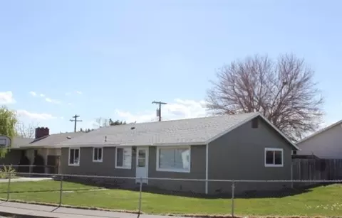 1908 N 11th Ave, Pasco, WA 99301 photo 1