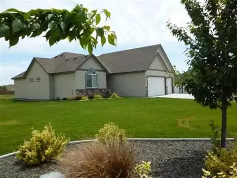 3017 N Road 61, Pasco, WA 99301 photo 1