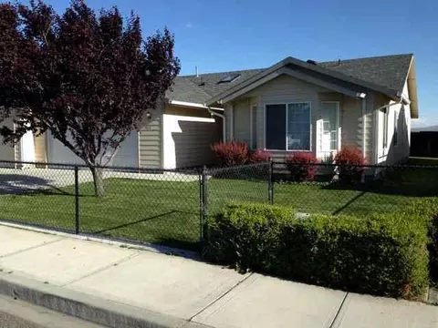8012 Quadra Dr, Pasco, WA 99301 photo 1