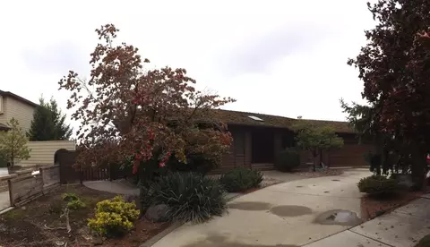 4510 Desert Dr, Pasco, WA 99301 photo 1