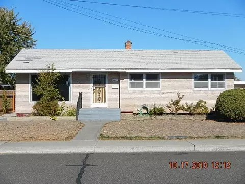 1827 W Jay St, Pasco, WA 99301 photo 1