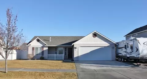8207 Hudson Dr, Pasco, WA 99301 photo 1