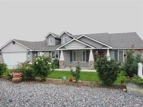 6716 W Wernett Rd, Pasco, WA 99301 photo 1