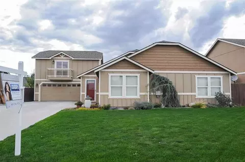 5716 Ochoco Ln, Pasco, WA 99301 photo 1