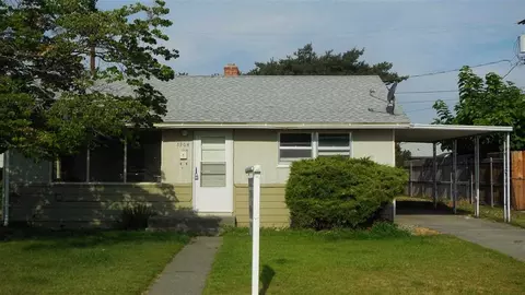 1904 N 11th Ave, Pasco, WA 99301 photo 1