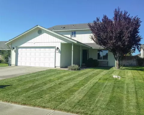6207 Candlestick Dr, Pasco, WA 99301 photo 1